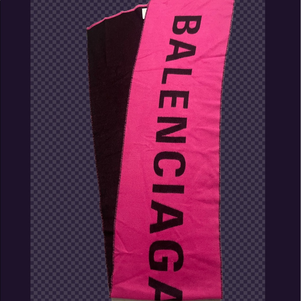 100% Authentic Balenciaga Macro Logo Jacquard Wool Scarf